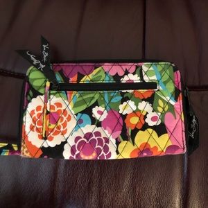 Vera Bradley wristlet wallet